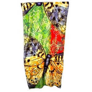 🔥🔥SUSAN WINGET SCARF 100% POLY BEAUTIFUL COLORS THAT CAN BE WORN YEAR ROUND.